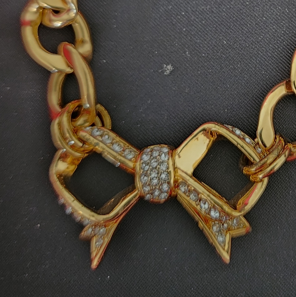Juicy Couture Gold Necklace Set - Picture 5 of 11